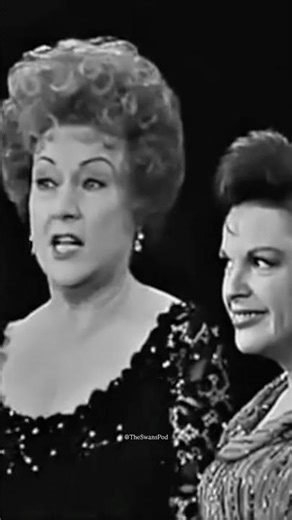 Ethel Merman and Judy Garland singing "Friendship" on Garland's variety show in 1963.