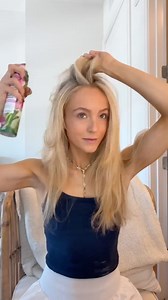 @elliepetersonn swears by our Bamboo & Hibiscus Volumizing Dry Shampoo for busy mornings and quick midday refreshes 🌺 | Suave