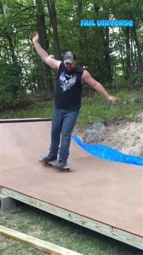 I tripped while trying to look at my phone. | Fail Universe