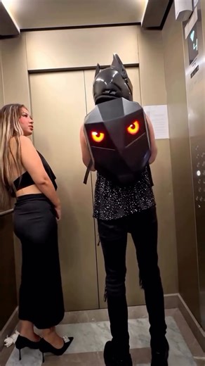 BAT BIKER on Instagram: "@exian.batman Led Backpack in profile. . . . #motos #bike #bikes #biker #superbikes #moto #motorcycle #batmancosplay #motolife #motorbike #motocross #bikelove #motorcycles #motogp #batman #custombikes #bikeporn #coolreel #motogirl #superbike #viral #mototraveler #motoadventure #trending #trendingnow #bikeride #instamoto #bikelovers #bikelifestyle #custombikes"