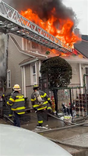Just before noon on Monday, the FDNY responded to a 2-alarm fire at 40-33 Gleane Street, involving a two-and-a-half-story, wood-frame private dwelling. Units arrived in approximately four minutes and encountered heavy fire on the second floor, attic, and through the roof, with minor extension to the adjoining building at 40-37 Gleane Street. “Upon arrival, we found heavy fire on the second floor, attic, and through the roof,” said Deputy Chief Jeffrey Meister. “There was a slight extension to th