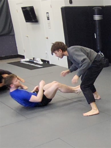 Friday clips of me and will rolling,rolling is time to test shit out and have some fun not every round needs to be by the book #jiujitsu #mma #ufc #muaythai #boxing