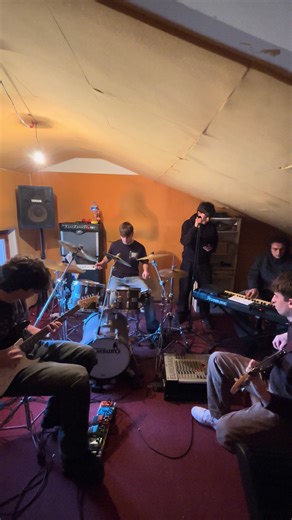 Paracetamolo: Discovering the Sound of Calcutta