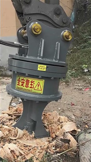 Tree Stump Grinding and Removal Using Excavator Machinery