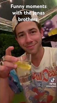 Funny moments with jonas brothers 😊😆