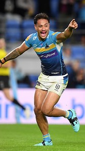 Flying Phil's a try-scoring machine 😤 | Gold Coast Titans