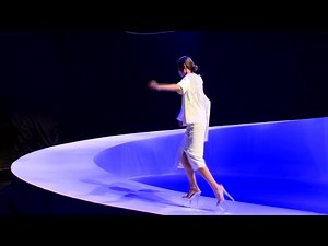 Many models TRIP & FALL in platform shoes during the fashion show "Utopia" by Nguyễn Công Trí