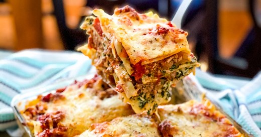 Homemade Spinach and Sausage Lasagna