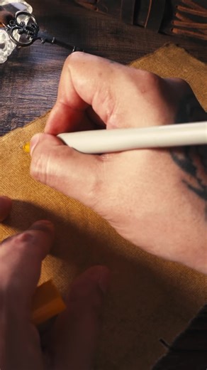 Lettering the House of the Dragon logo #lettering #HouseOfTheDragon | Made by Edgar