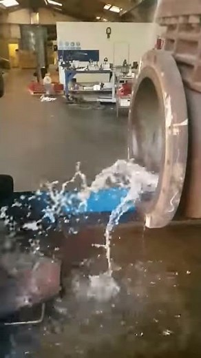 Gate valve seat test