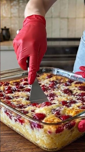 Cherry Dump Cake (Easy Baked Cherry Dessert) #recipe #easyrecipe #food #healthyeating #easynutrition