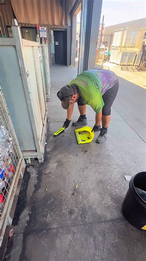 Another day another container to be counted! Get involved! Containers for Change WA #ContainersForChange #DontFeedTheFill #showisyourcans #NorthWestRecycling #RecyclingMatters | North West Recycling