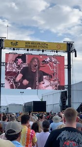 The @foofighters and @jazzfest are a perfect match 🙌 Talk about ENERGY. The Foo Fighters delivered all they had to close out the second Friday of Jazz Fest. Playing classics from like “My Hero,” “The Pretender” “Times Like These” and so much more. Not sure NOLA or the Foo Fighters will ever get tired of each other ❤️ 🎥 | @jdpowers94 🎥 | @sonnypowers 🎶 My Hero | River Beats New Orleans