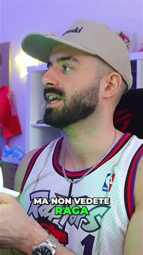 Sveglia Multifunzione: Ricarica Wireless, Bluetooth e Luci RGB! #shorts