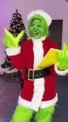 Going Incognito as The Grinch in Public!