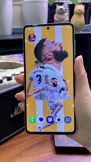 Plaxa Wallpaper: Transform Your Android with iOS Style
