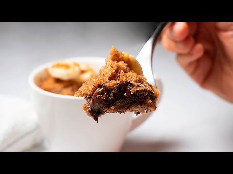 1 Minute Chocolate Banana Mug Cake in Microwave | Soft and Moist Banana Cake