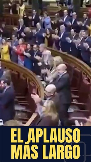SÁNCHEZ LO QUIERE BORRAR: ASI APLAUDÍA EL PSOE A ÁBALOS