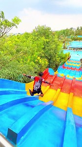 ចូលកំសាន្តតែម្នាក់ 4000៛ មានម្ហូបនិងភេសជ្ជៈរួម