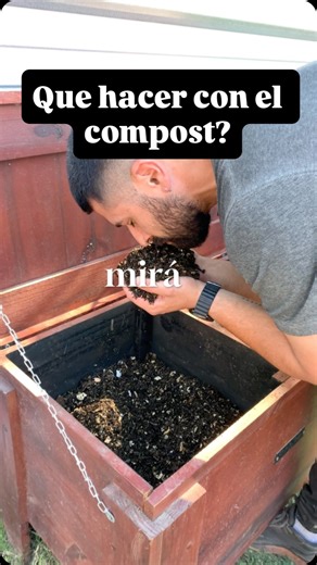 🌱 ¿Juntaste compost y no sabés qué hacer con él? Tranqui, no sos el único 😂 En este reel te mostramos cómo usar tu compost sin vueltas y hacer que tus plantas crezcan felices 🌿💚 👉 Convertí tus residuos en vida. #Compostaje #HuertaUrbana #PrimatePlanters #CuidáElPlaneta #TipsVerdes #HuertaEnCasa | Primate Planters