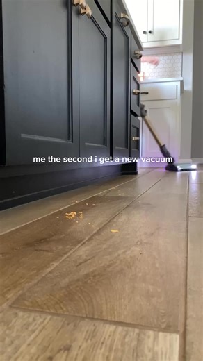 When vacuuming becomes "the fun chore" because you upgraded to Shark® PowerDetect™ Cordless. | Shark Home