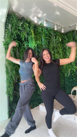 gotta get rid of all the drafts on this phone #laurenmochen #krissyandlauren #dance #fyp @krissy spaulding