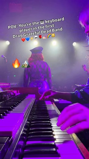 “Almost ablaze, still you don’t feel the heat…” 🔥🏔️💙❤️ POV: you’re the keyboard player in the world’s first all-drag Grateful Dead tribute band. SOOO much fun playing the Lodge Room in LA. Off to our first ever two-night stand at the Great American Music Hall in San Francisco. This is one of my favorite places to play in and it’s our first venue we’ve played that the Dead played too!!! Still some tickets available so we’ll see you there! 🐱🎹 #gratefuldead #deadhead #livemusic #jerrygarcia #d