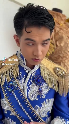 Stunning Prom Suit Ideas for Women 2025