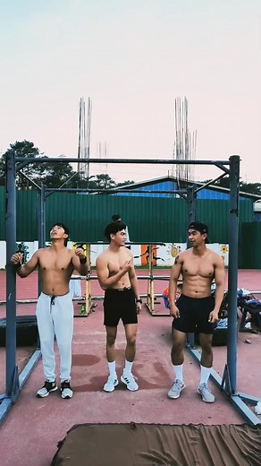 Reps and sets with this beasts! 💪💯 Gains be with you! Let goal! 🤜🤛💯 #LESTERLEGACY | Lester Legacy