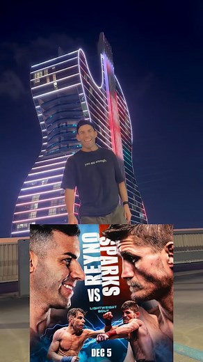 55K views · 8.1K reactions | Me desenchufaron la guitarra en el medio del video , seguro el que la maneja no es Latino … los espero el 5 de Diciembre, manden whatsapp para conseguir sus entradas al +1(786) 854-4622 ️ | Gaston "Tonga" Reyno | Facebook