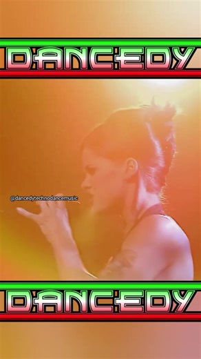 Experience the Rhythm of Roses Are Red Live