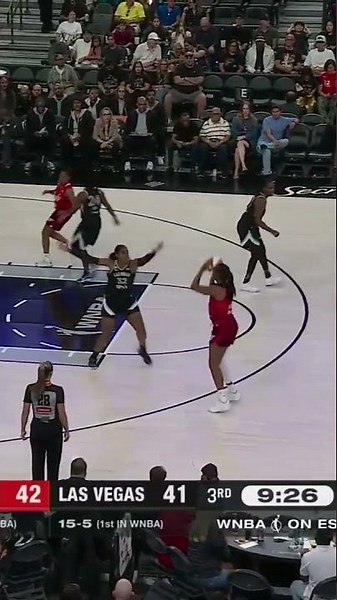 A Catch & Shoot Triple From Aliyah Boston 🏹