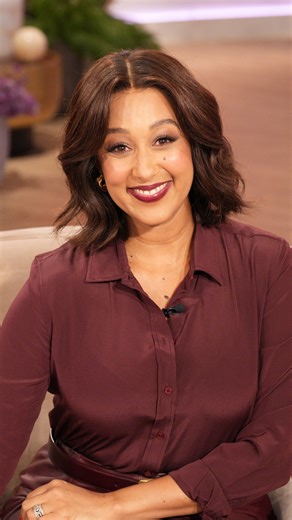When do you put your Christmas decor up? Tamera Mowry | The Jennifer Hudson Show