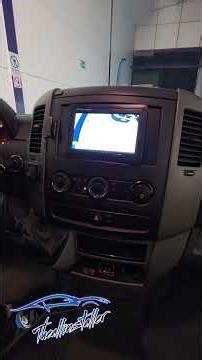 Don't leave your van without a rear-view camera! 🚐 Install one now! 🛠️ #safety #prevention #camer...