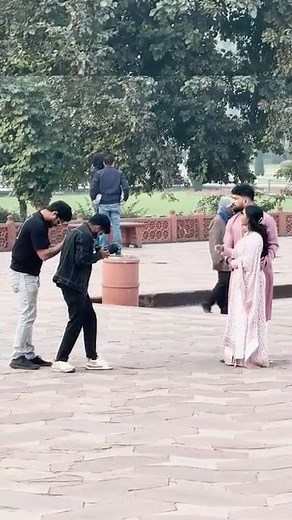 Taj Mahal Pre Wedding Photography 2025 Best Poses & Cinematic Shots