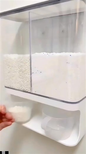 🧺 FOLDING LAUNDRY IN A TINY APARTMENT? THIS CHANGES EVERYTHING! 😱👇 ✨ Wall-mounted fold-down table 🏠 Perfect for #TinyLiving #StudioApartment #LaundryRoomGoals 👉 Save this if you’re tired of folding on your bed! #SpaceSavingHacks #ApartmentHacks #HomeOrganization2025 | Aluminium Glass Design