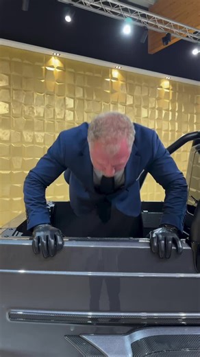 Hollmann International: Su Éxito en la Automoción