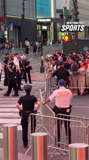 7th Avenue is heavily blocked off ahead of Game 5 #shorts