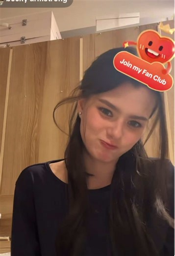 Exploring Multilingual Music: Spanish, Italian, English, Thai