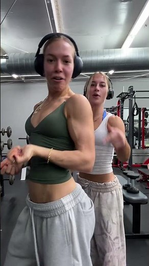 MORE TRIPLE MUSCLE GIRL FLEXING 😲 😲 #fbb #motivation #bodybuilding2026