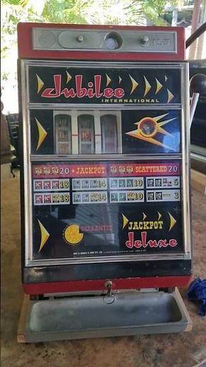 Australian Mechanical One Arm Bandit Slot Machine Poker Machine 1960s