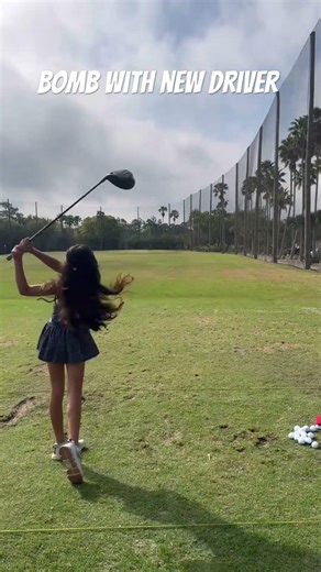 Absolute bomb with TSR titles, Driver #golfpractice #golfswing ￼