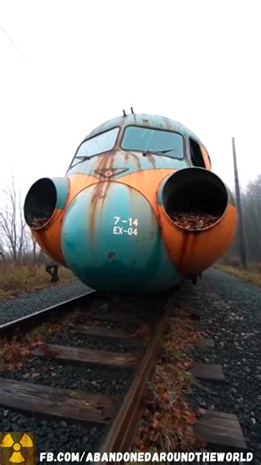 The USSR’s Most Brutal Experiment: A Forgotten Jet-Powered Train, Half Aircraft, Half Locomotive | Abandoned places