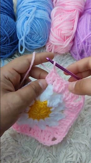 Crochet a granny square blanket with my Daisy Granny Square 🌼