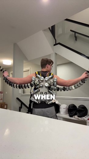 FINALLY! Another Doctor Octopus Part. I'm gonna be more consistent with these now because it's really starting to come together. So here is hundreds of hours compressed into a minute 😅