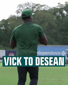 Not their first rodeo. Michael Vick to DeSean Jackson at Eagles training camp. 🔥 🦅 | NBC Sports Philadelphia
