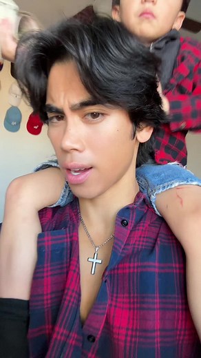 Chris Perez (@theotherchrisperez)’s videos with