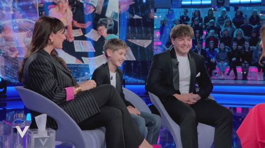 Manila Nazzaro e i figli Francesco e Nicolas Video | Mediaset Infinity