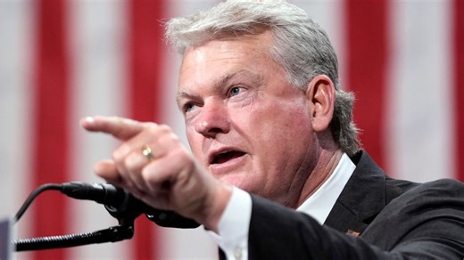 Collins cites cutting red tape as he launches mobile office hours in Hart, Hancock