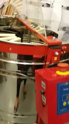 LYSON 18 Frame Radial Honey Extractor